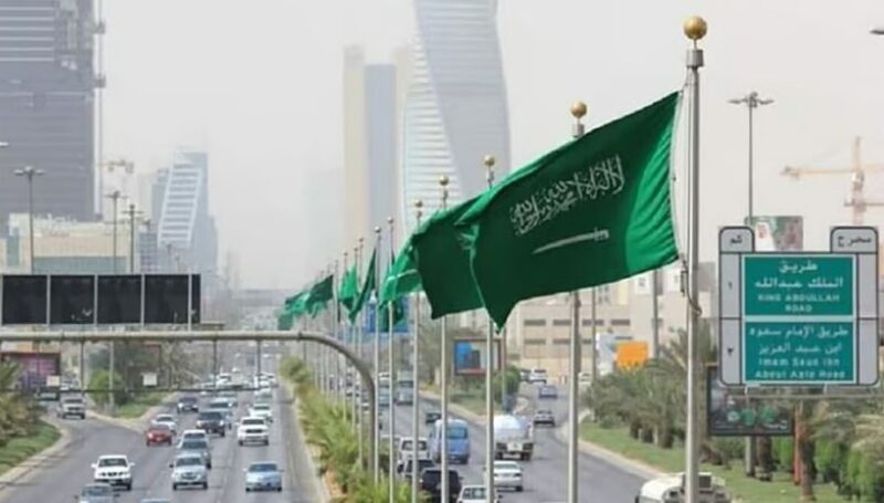 “الأرصاد”: نشاط للرياح المثيرة للأتربة وفرص هطول أمطار على عدة مناطق