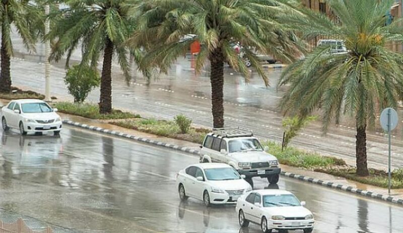 “الأرصاد”: هطول أمطار رعدية مصحوبة برياح نشطة على عدة مناطق