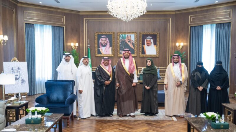 الأمير فيصل بن خالد بن سلطان يستقبل مجلس إدارة جمعية إعلاميي الحدود الشمالية