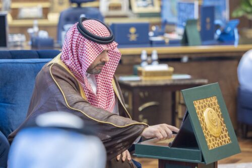 أمير الحدود الشمالية يُبارك انطلاق المسابقة الشعرية السابعة للنادي الأدبي