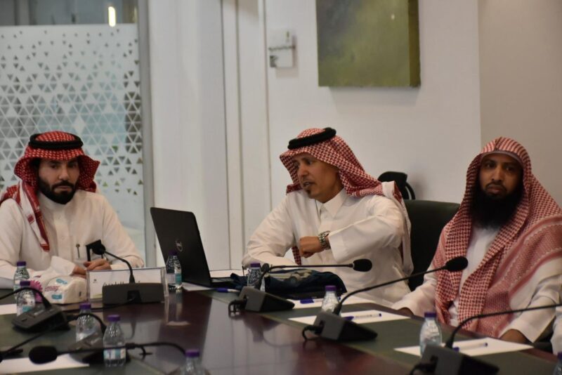 بالصور.. فرع وزارة الصحة بالحدود الشمالية ينفذ محاضرة توعوية عن السلامة المرورية ببلدية طريف