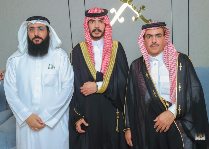 بالصور.. الأستاذ مادح سالم الزومان يحتفل بزواج ابنه “خالد”