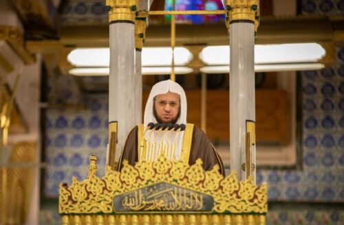 خطيب المسجد الحرام: خلق الإنسان لعبادة الله والفائز من أطاع ربه وأدى الفرائض