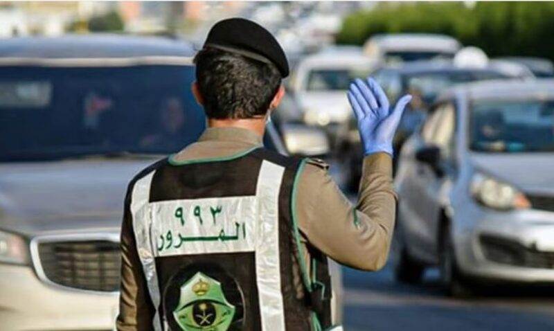 «المرور» توضح 6 أسباب تؤدي لانحراف المركبة بشكل مفاجئ أثناء القيادة
