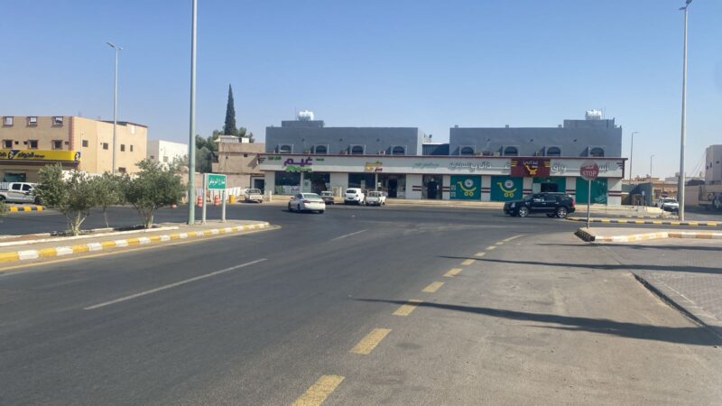لجنة السلامة المرورية تقرر إغلاق عدد من التقاطعات في طريف