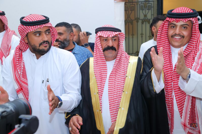 بالصور.. الأستاذ موسى عايد القعيقعي الرويلي يحتفل بزواج ابنه “عبدالرحمن”