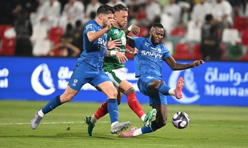 دوري روشن للمحترفين: بخماسية نظيفة.. الهلال يكتسح الاتفاق ويصعد للوصافة