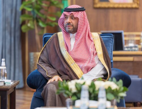 بالصور.. رئيس بلدية طريف يتابع ميدانيًا إمكانية تنفيذ واستكمال أعمال الإنارة في حيي الخليج والورود