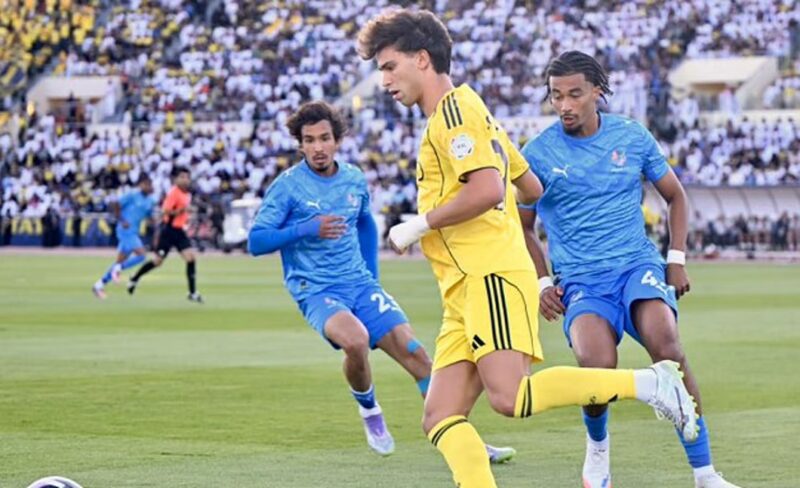 بثلاثية.. النصر يتجاوز نيوم ويحكم القبضة على الصدارة