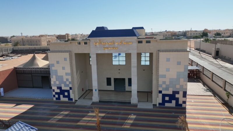 عرضًا مميزًا لمجموعة من الطلاب لمشاريع متنوعة في مادة المهارات الرقمية بمدارس الوعد بطريف 