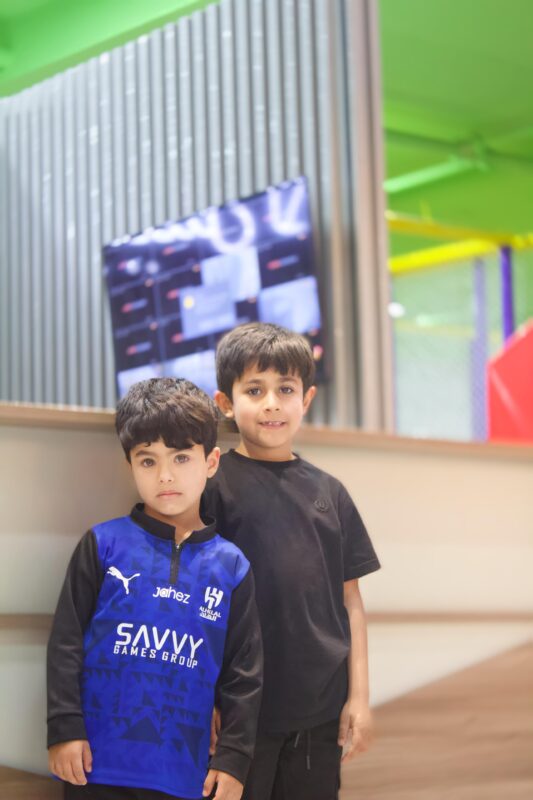 بالفيديو والصور.. مدارس الوعد تقيم رحلة ترفيهية إلى أرض المساحات ( سبيس لاند ) بطريف