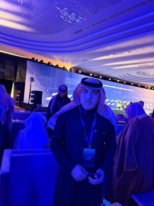 رجل الأعمال رائد بن صادق المحمد يشارك في منتدى الاستثمار بمنطقة الحدود الشمالية 2025