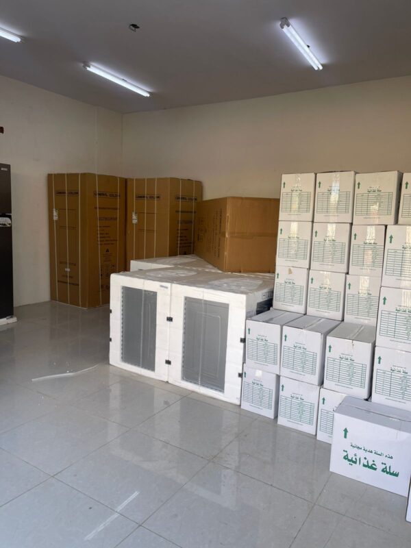 بالصور.. جمعية رعاية الأيتام بطريف توزع أجهزة منزلية وسلال غذائية لمستفيديها بدعم من مؤسسة عبدالسلام صالح الراجحي للتجارة