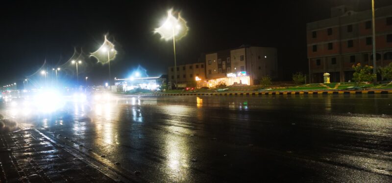 بالصور .. أمطار غزيرة على محافظة طريف