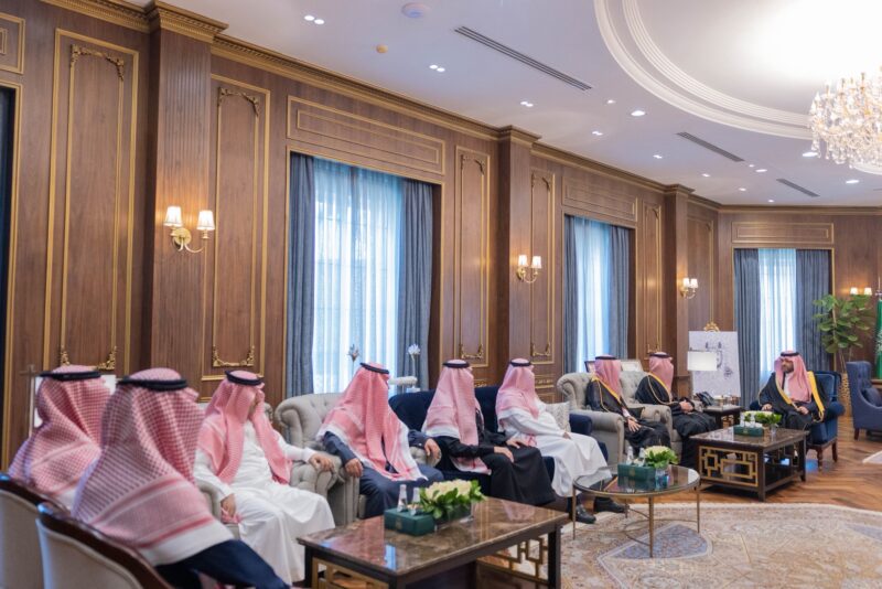 أمير منطقة الحدود الشمالية يستقبل وكيل وزارة الداخلية لشؤون المناطق