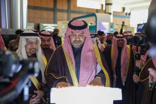 أمير الحدود الشمالية يكرّم ضيوف منتدى الاستثمار بفعاليةٍ تراثية تجسّد هوية المنطقة