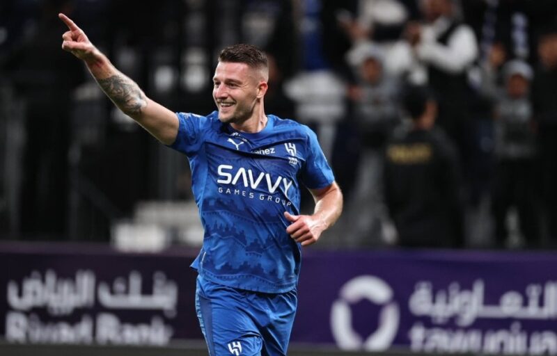 الهلال يعبر الحزم بثلاثية ويعزّز صدارته قبل ديربي النصر