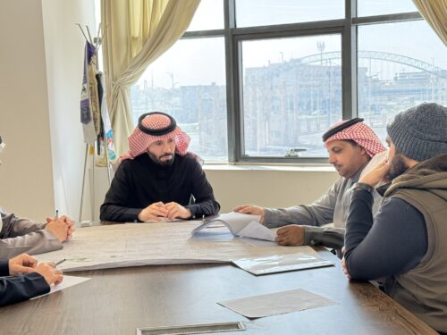 وزارة الصناعة تنفذ أكثر من 900 زيارة ميدانية على المنشآت الصناعية خلال نوفمبر 2025