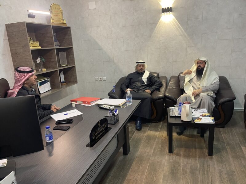 بالصور .. جمعية رعاية المعاقين بطريف تستقبل مدير جمعية تواد للتنمية الأسرية بالجوف