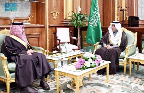 وفد إمارة منطقة الحدود الشمالية يزور مجلس الشورى ويجتمع مع عدد من أعضاء لجانه المتخصصة