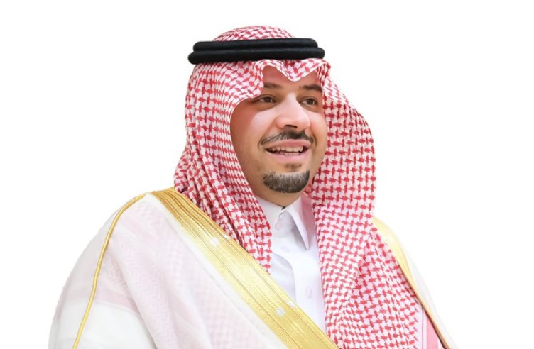 أمير الحدود الشمالية ينوّه بتبرع القيادة السخي لحملة “الجود منّا وفينا” عبر منصة جود الإسكان