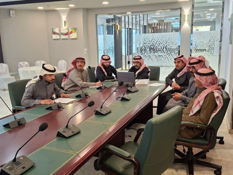 بالصور.. لجنة فتح المظاريف ببلدية طريف تعقد إجراءاتها لعدد من الفرص الاستثمارية
