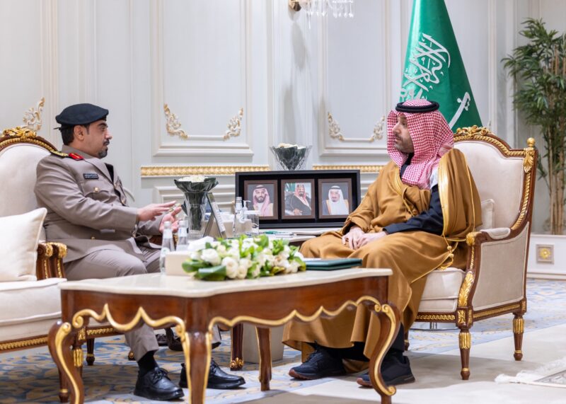 نائب أمير الحدود الشمالية يستقبل مدير إدارة مكافحة المخدرات بالمنطقة