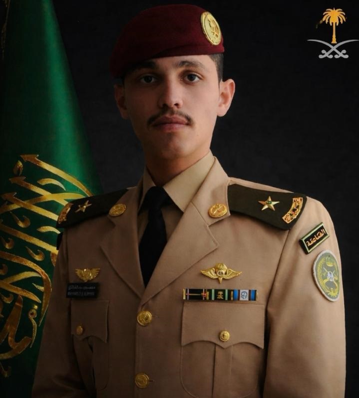 محمد بن سعود بن عيد الطرفاوي يتخرج من كلية الملك عبدالعزيز الحربية برتبة ملازم