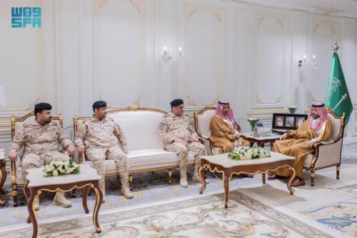 بالفيديو والصور .. ساعة الذكاء الاصطناعي تُنمّي مهارات طلاب المرحلة الثانوية بمدارس الوعد النموذجية