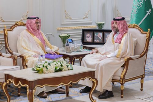 أمير الحدود الشمالية يشهد توقيع اتفاقيات تعاون لدعم وتمكين المبتكرين بالمنطقة