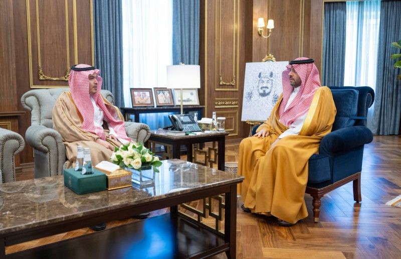 أمير الحدود الشمالية يستقبل مدير الأحوال المدنية بالمنطقة المكلَّف حديثًا