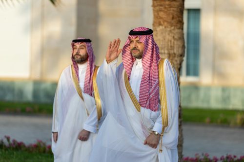 أمير منطقة الحدود الشمالية ونائبه يؤديان صلاة عيد الأضحى