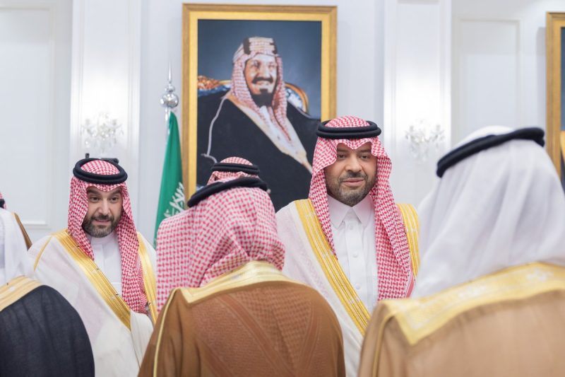 أمير الحدود الشمالية ونائبه يستقبلان المهنئين بمناسبة عيد الأضحى