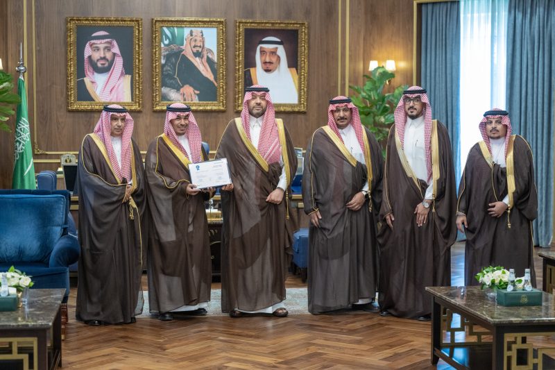 الأمير فيصل بن خالد بن سلطان يهنئ المعهد السعودي التقني للتعدين بعرعر بمناسبة حصوله على الاعتماد المؤسسي الكامل