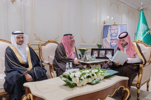 أمير الحدود الشمالية يرأس اجتماع استعدادات الجهات الحكومية والأمنية لعيد الأضحى المبارك
