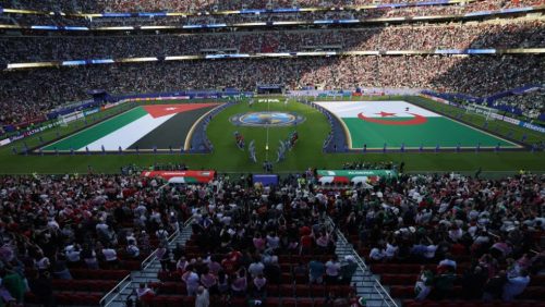 فرنسا تحسم تأهلها إلى دور الـ32 بثلاثية في شباك العراق