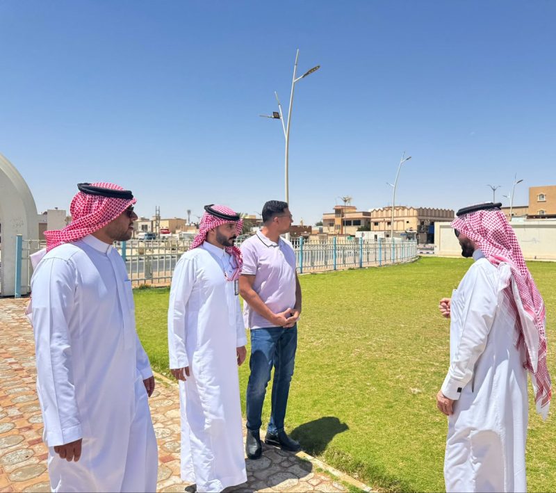 بالصور.. رئيس بلدية طريف يتابع أعمال الصيانة والزراعة لتعزيز المشهد الحضري وتحسين جودة الحياة