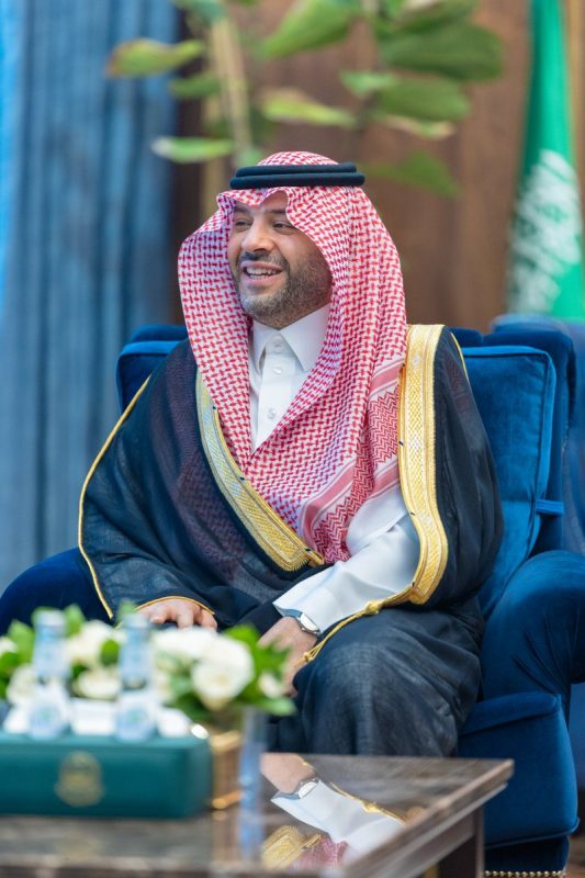 أمير الحدود الشمالية يستقبل الأمين العام لجائزة الأميرة صيتة ويكرّم الفائزين بالجائزة