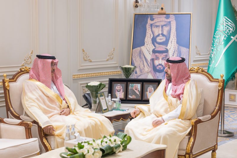 نائب أمير الحدود الشمالية يستقبل ممثل المركز الوطني لتنمية الغطاء النباتي ومكافحة التصحر بالمنطقة