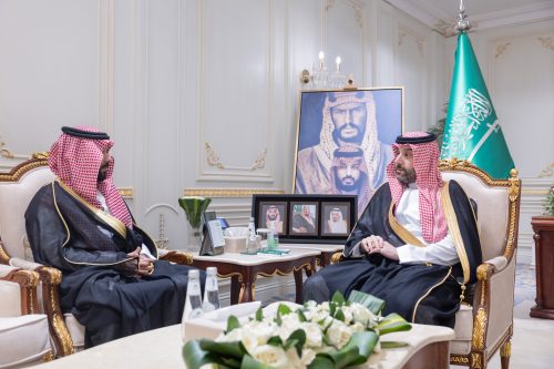 أمير منطقة الحدود الشمالية يتسلّم التقرير الختامي لملتقى “باذل”