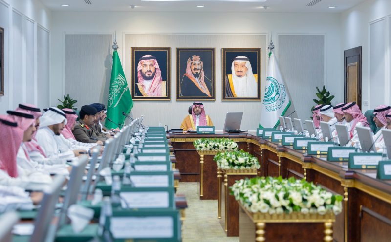 أمير الحدود الشمالية يرأس اجتماع المدن الصحية بالمنطقة