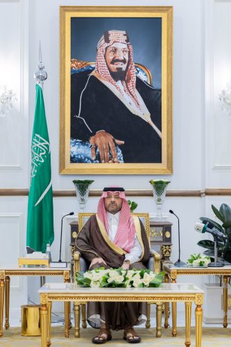 أمير الحدود الشمالية يستقبل أمين مركز الملك عبدالعزيز للتواصل الحضاري