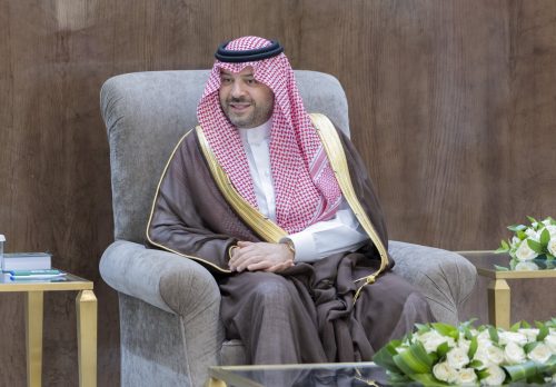 بالصور.. لجنة منافسات بلدية طريف الاستثمارية تعقد إجراءاتها لعدد من المواقع المطروحة