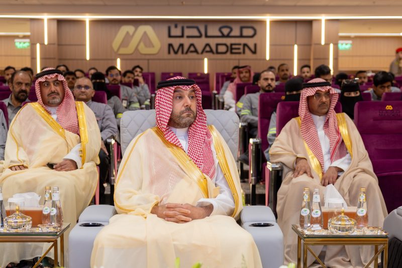 نائب أمير الحدود الشمالية يتفقد مدينة وعد الشمال بمحافظة طريف