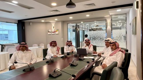 أمير الحدود الشمالية يهنئ نادي التضامن بالصعود إلى دوري جوي للنخبة تحت 21 عامًا