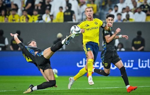 الهلال يُغرق الخليج بخماسية في افتتاح الجولة الرابعة من دوري روشن