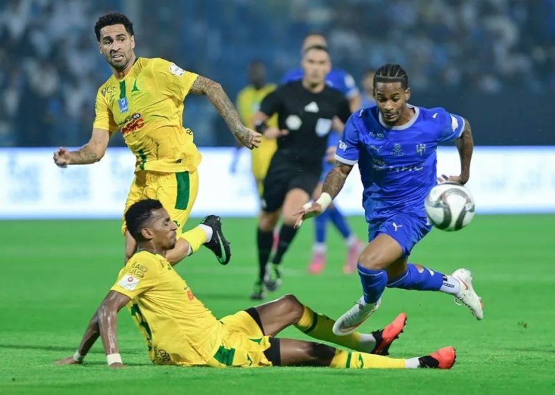 الهلال يُغرق الخليج بخماسية في افتتاح الجولة الرابعة من دوري روشن