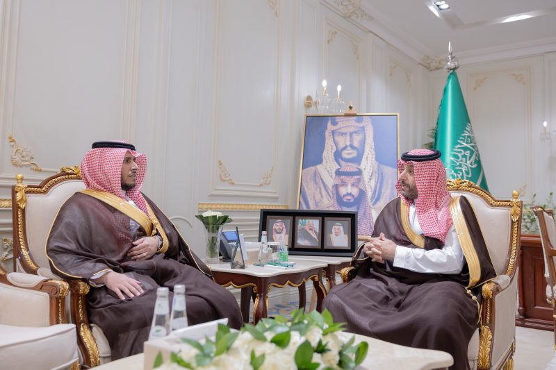نائب أمير الحدود الشمالية يستقبل مدير فرع وزارة العدل بالمنطقة