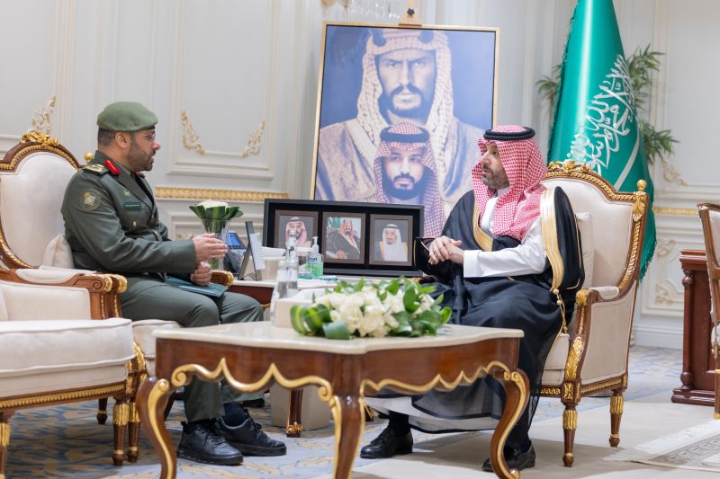 نائب أمير الحدود الشمالية يطّلع على التقرير النصف سنوي لجوازات المنطقة لعام 2026