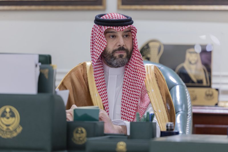 نائب أمير الحدود الشمالية يستقبل مدير فرع الهيئة العامة للإحصاء بالمنطقة